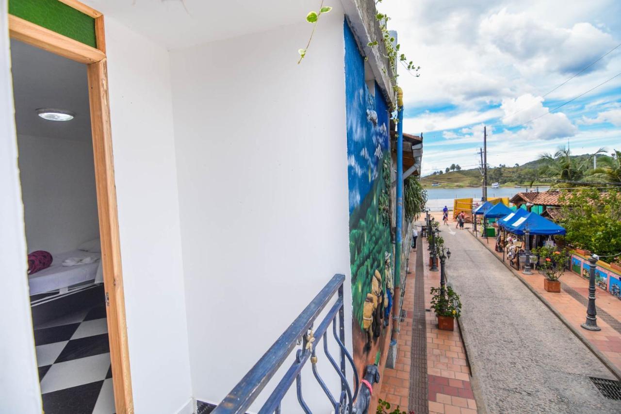 Hotel El Paisaje Guatape Ngoại thất bức ảnh